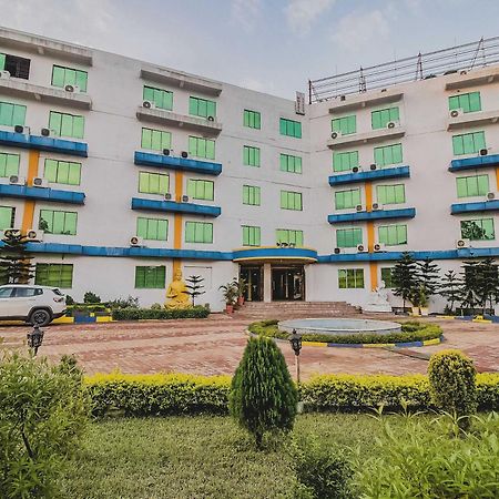 Collection O Panorama Country Club And Resort Rupnarayanpur Exterior photo